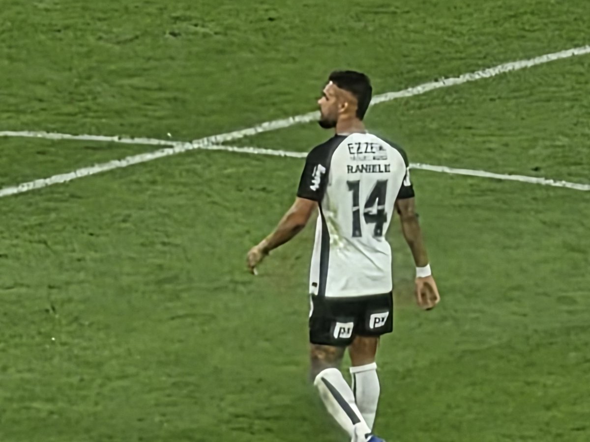 Vessoni's tweet image. ABSURDO O QUE JOGARAM...
... partidas enormes de Raniele e Allan (a melhor dele até agora)

#Corinthians