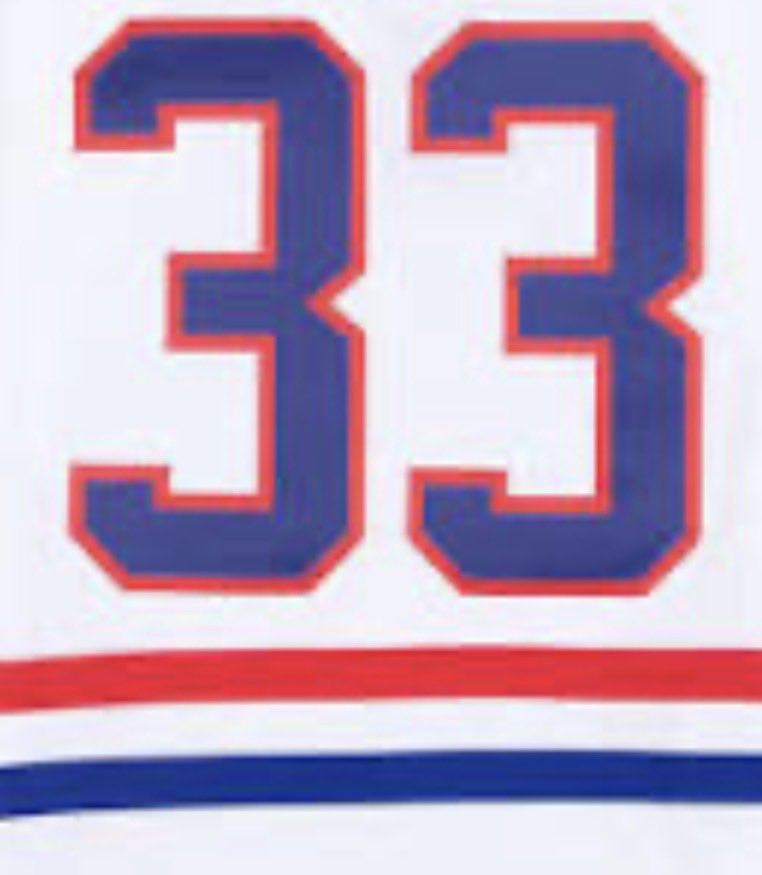 KevinFarr1980's tweet photo. @AzorcanGlobal Agreed. I wish the Habs would go back to the solid blue with red outline. No white space on their white sweaters. https://t.co/no8J0Cnpin