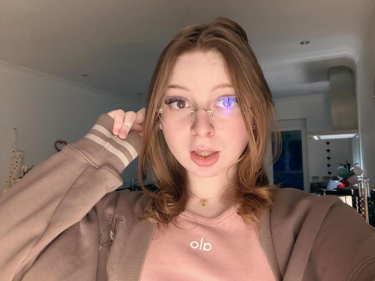 Alice💗 tweet media