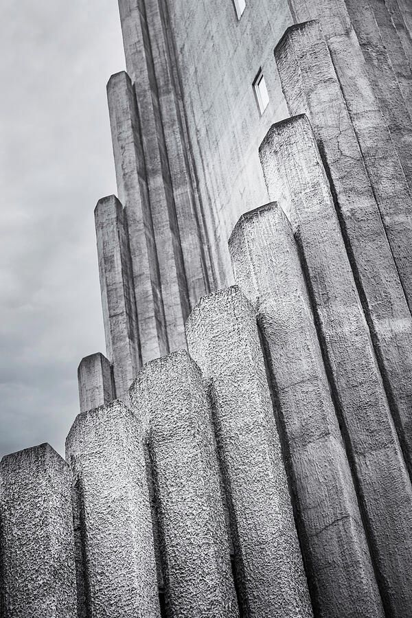 joancarroll's tweet image. Exterior Detail Reykjavik Iceland Cathedral! buff.ly/6Bt15aM #church #cathedral #reykjavik #iceland #lutheran #basalt #columns #espressionist #tower #archtecture #concrete #vertical #modern #urban #travel #travelphotography #buyart #wallart #artforsale #artstore