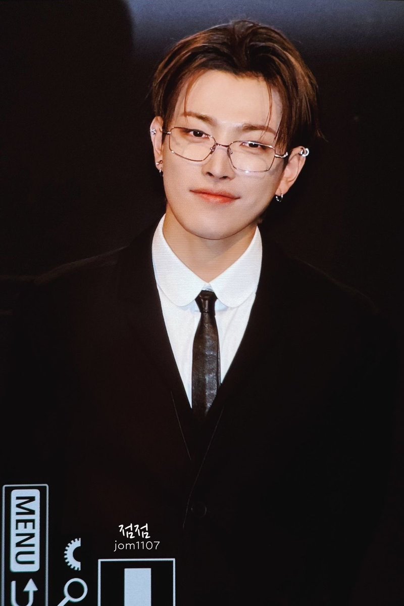 lily 🪷 6.5k tweet media