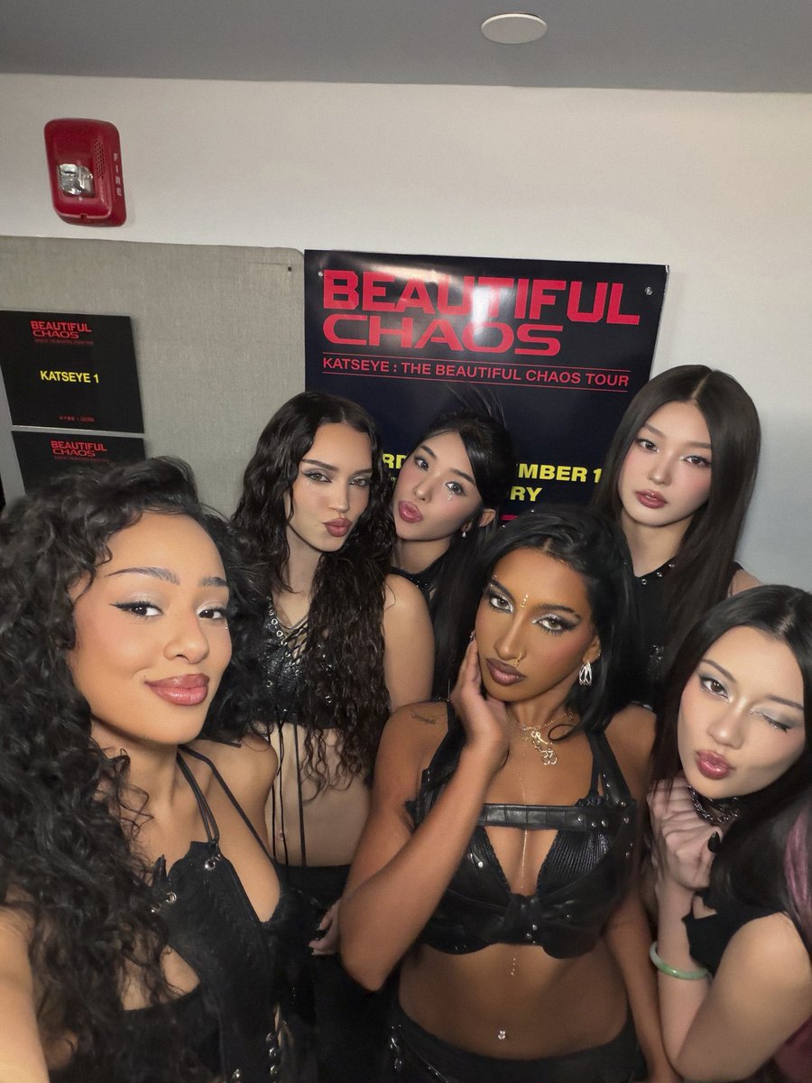 moon viu o katseye tweet media