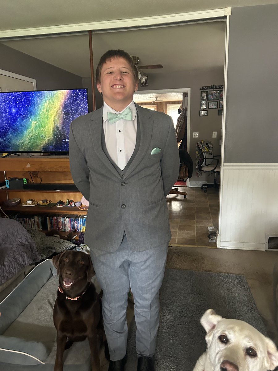 Laurabatt4's tweet photo. Prom 2026 Everly’s last and Crosby’s first! Hard to believe my little are this big already! https://t.co/dxizTuv2vK