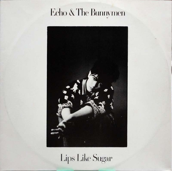 soundstoryuk's tweet image. #nowplaying 
#12inch80s  
Echo and 
the Bunnymen -  
Lips Like Sugar  
 youtu.be/P24rUqpLfb0