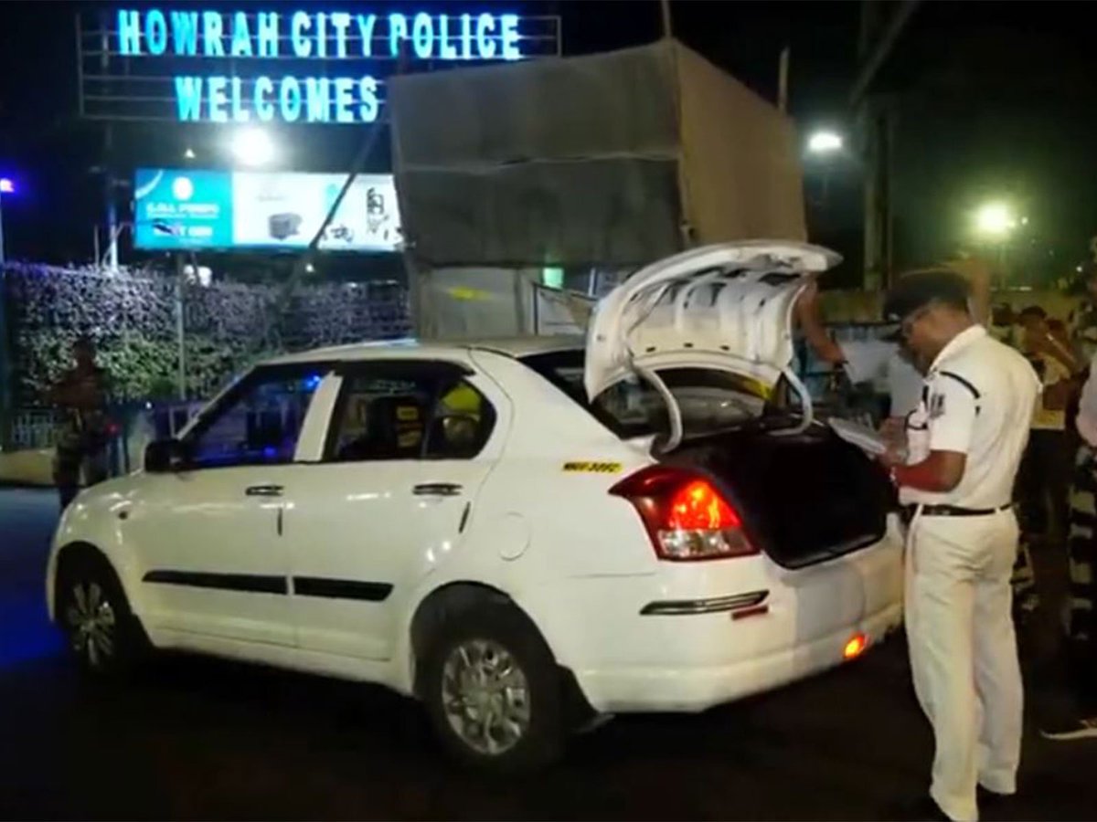 ani_digital's tweet image. Security &amp;amp; Sweets: Howrah and Kolkata gear up for high-stakes 2nd phase of Bengal polls

Read @ANI Story | 
aninews.in/news/national/…

#WestBengalPolls #Kolkata #Howrah