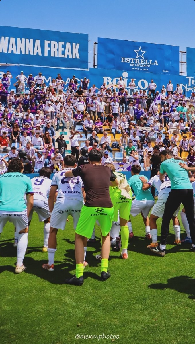 ral_mar's tweet photo. Que no me despierten de este sueño. Descansen y sueñen, lagartos. Juntos podemos @RealJaenCF 🤍💜🍍🦎 https://t.co/bLMVFw4xLI