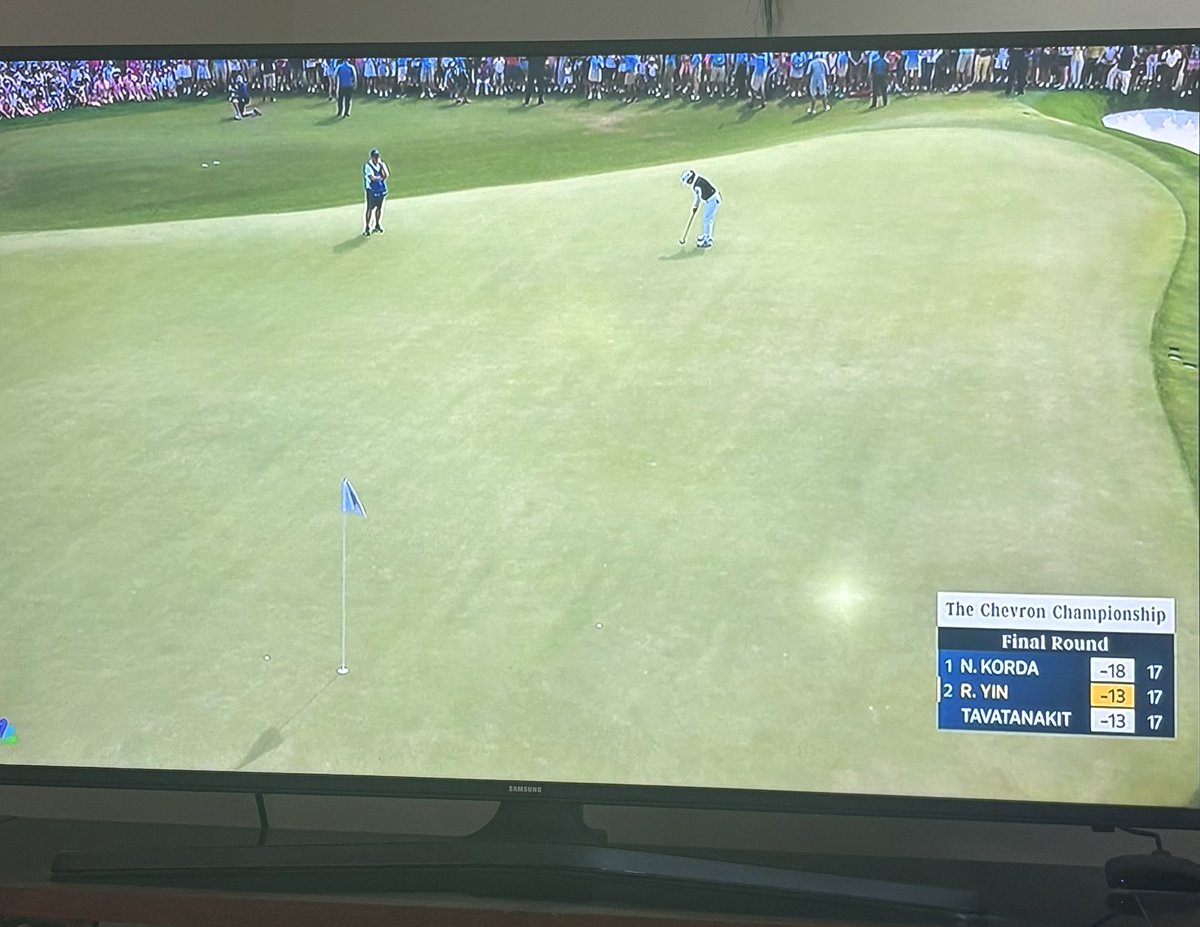 Dr_DewSweep's tweet image. The greens at Memorial Park are fucking ginormous 

#Chevron