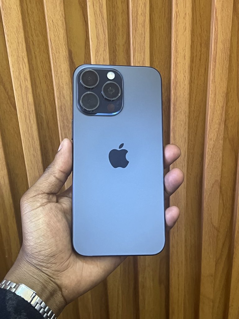mdogoxpress's tweet photo. iPhone 15Pro 256gb
Physical sim 
85,000ksh https://t.co/sZFm6Lxd3p
