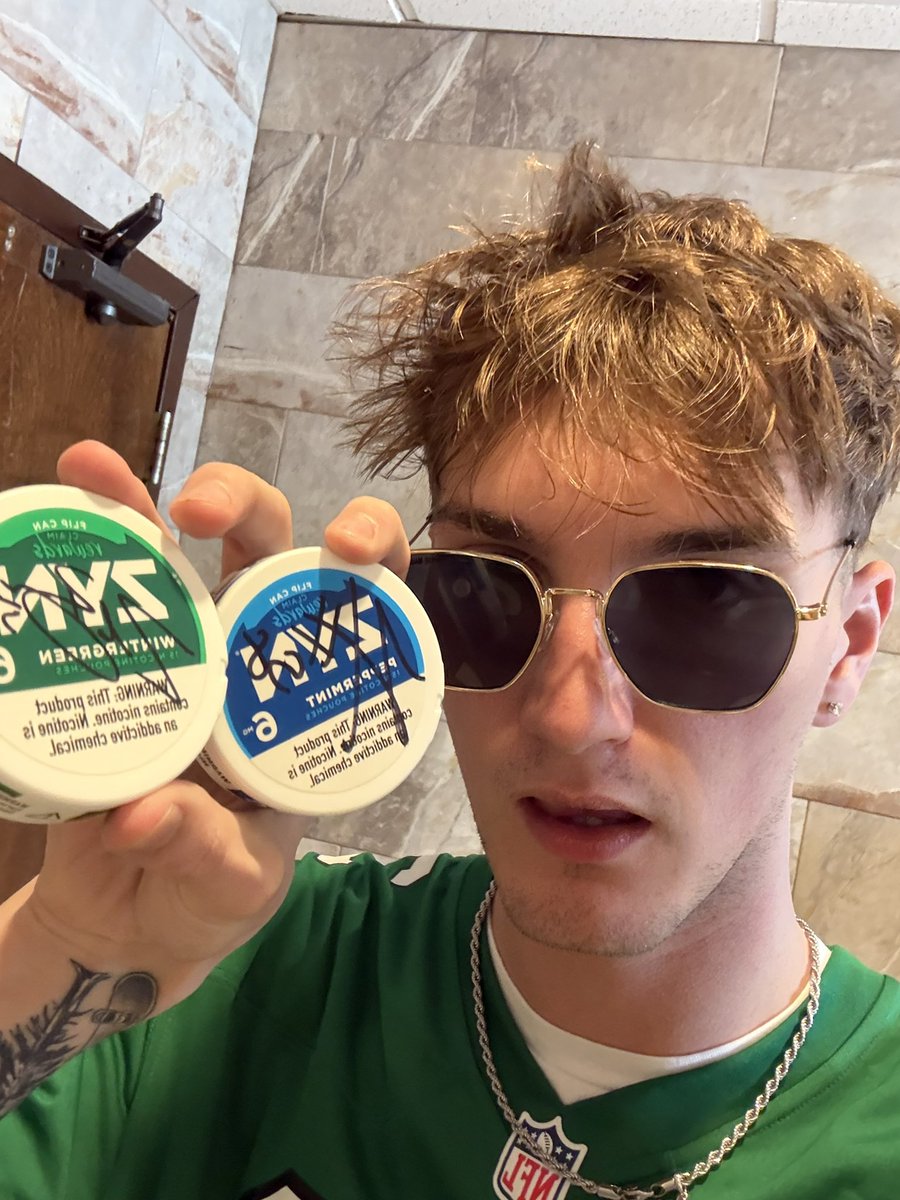 noah tweet media