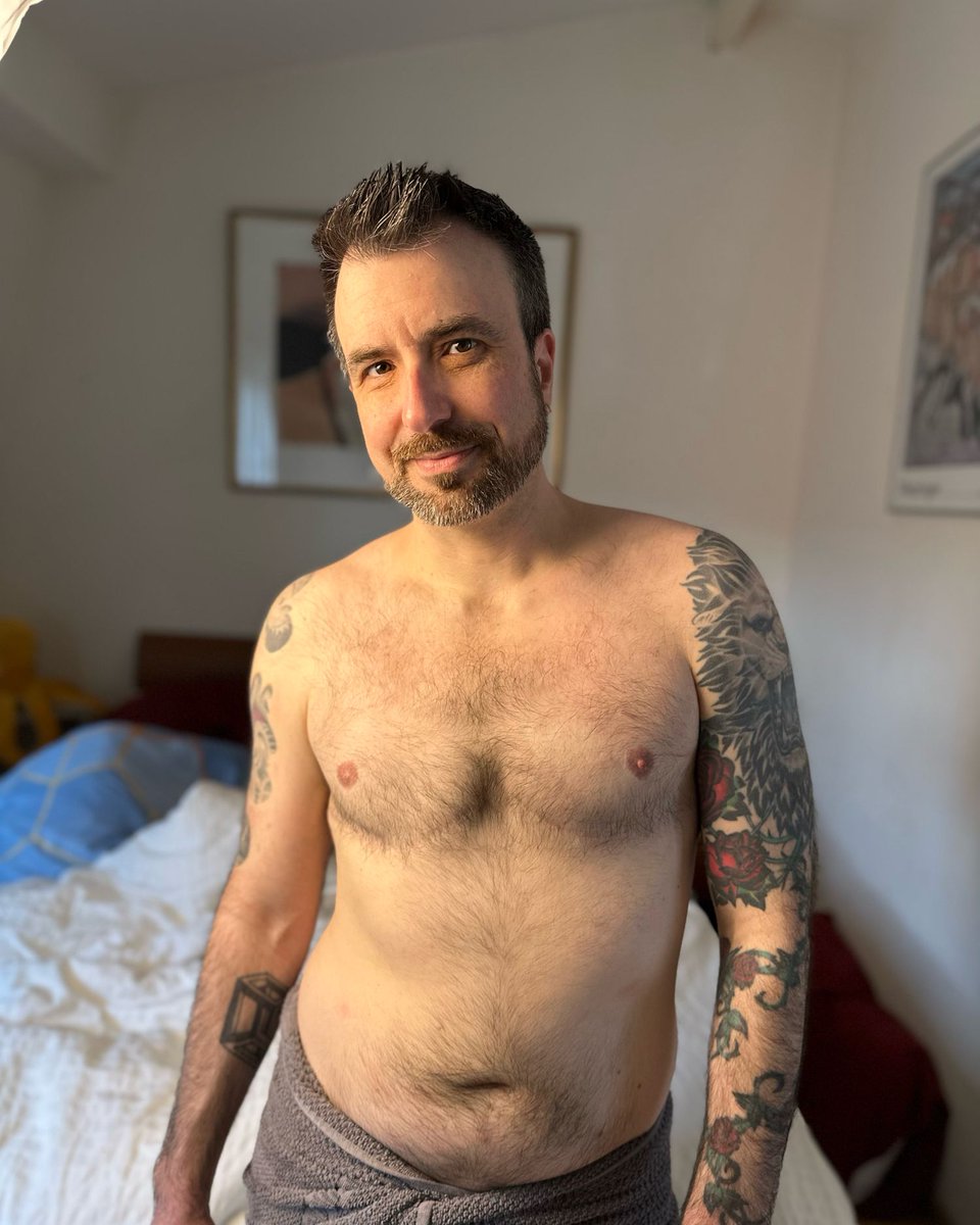 chaseftmxx's tweet image. Testing my lighting after my shower. 
#shower #transman #queer