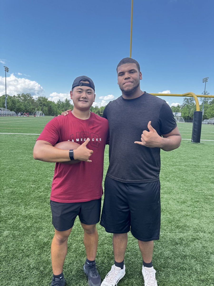 CoachVPG's tweet image. Special thanks to @MatthewOh2026 for the specialist camp today! Had a great group of guys today, learned a lot and ready for camp season! 
Good luck on your journey to S. Carolina Matt
#specialteams #longsnapper @CoachSkelton06 @NewtonFBRecruit