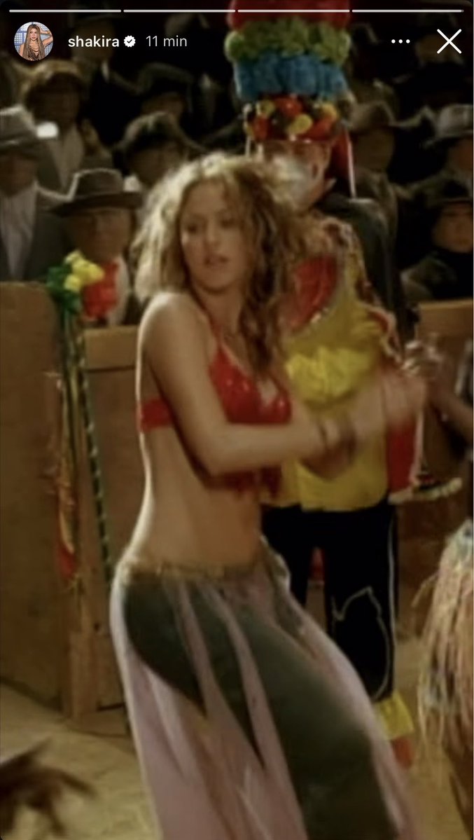 shakira charts tweet media