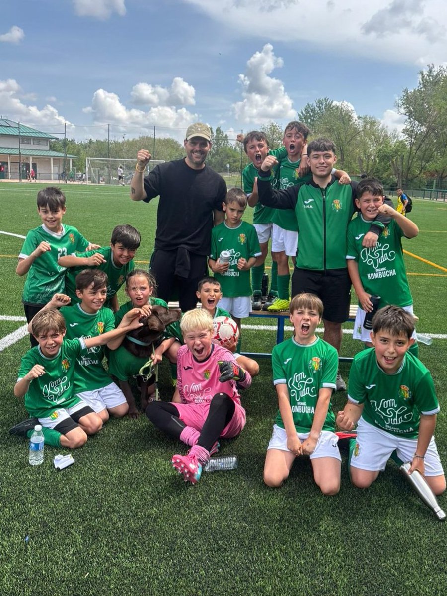 AD LA CABRERA 💚🤍⚽️ tweet media