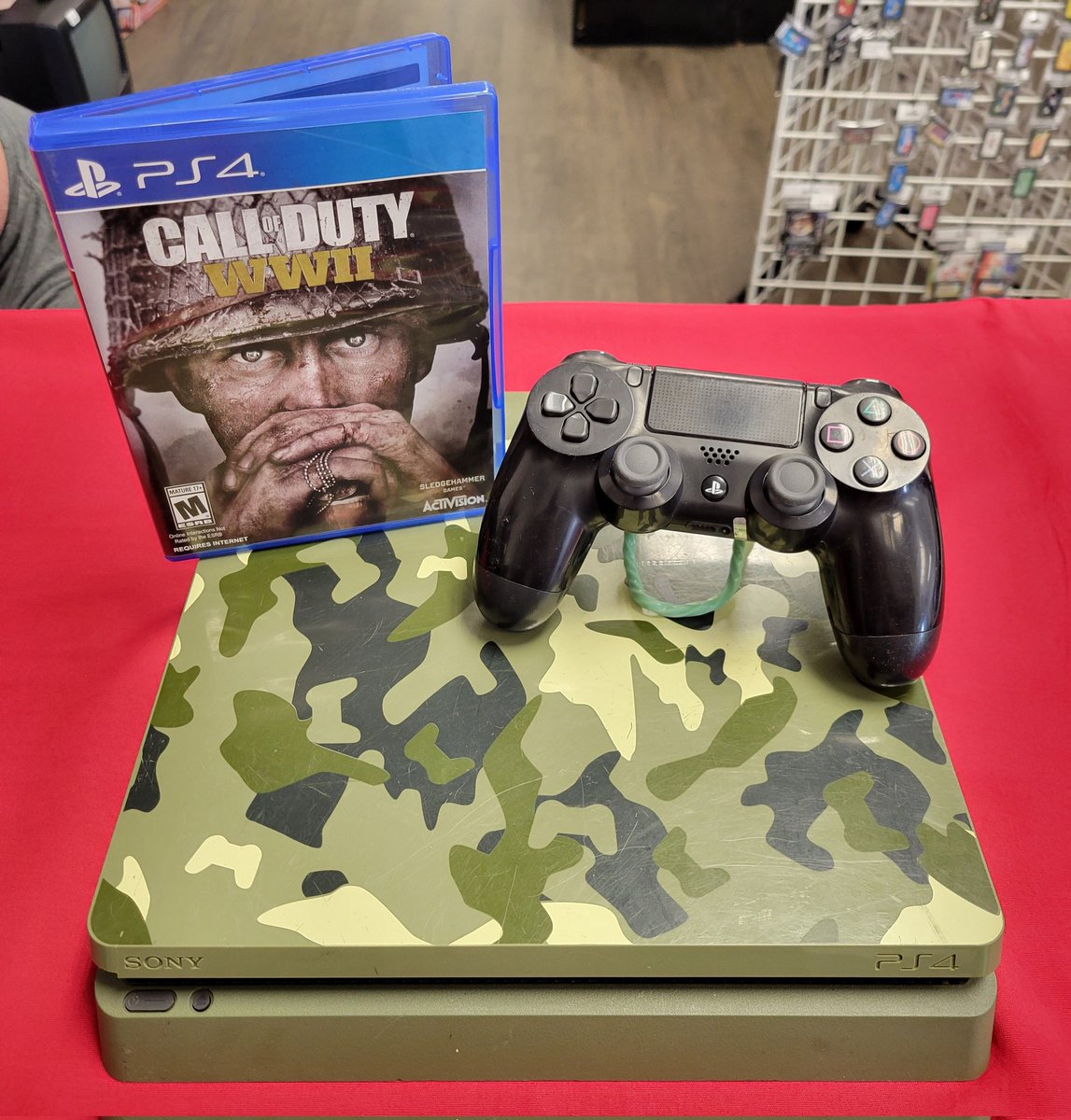 BigRedsRetroGmz's tweet image. Does anyone have the camo controller but not the matching PS4? Now is your chance to reunite them.

#Playstation #PS3 #PS4 #PS5 #CallOfDuty #PhysicalMedia #RetroGaming #RetroGames