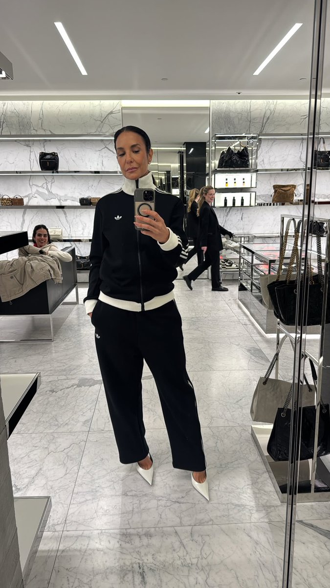 Fit check direto dos Estados Unidos. 👠