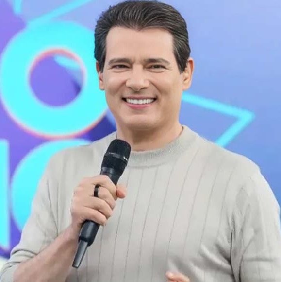 UpdateCharts tweet media