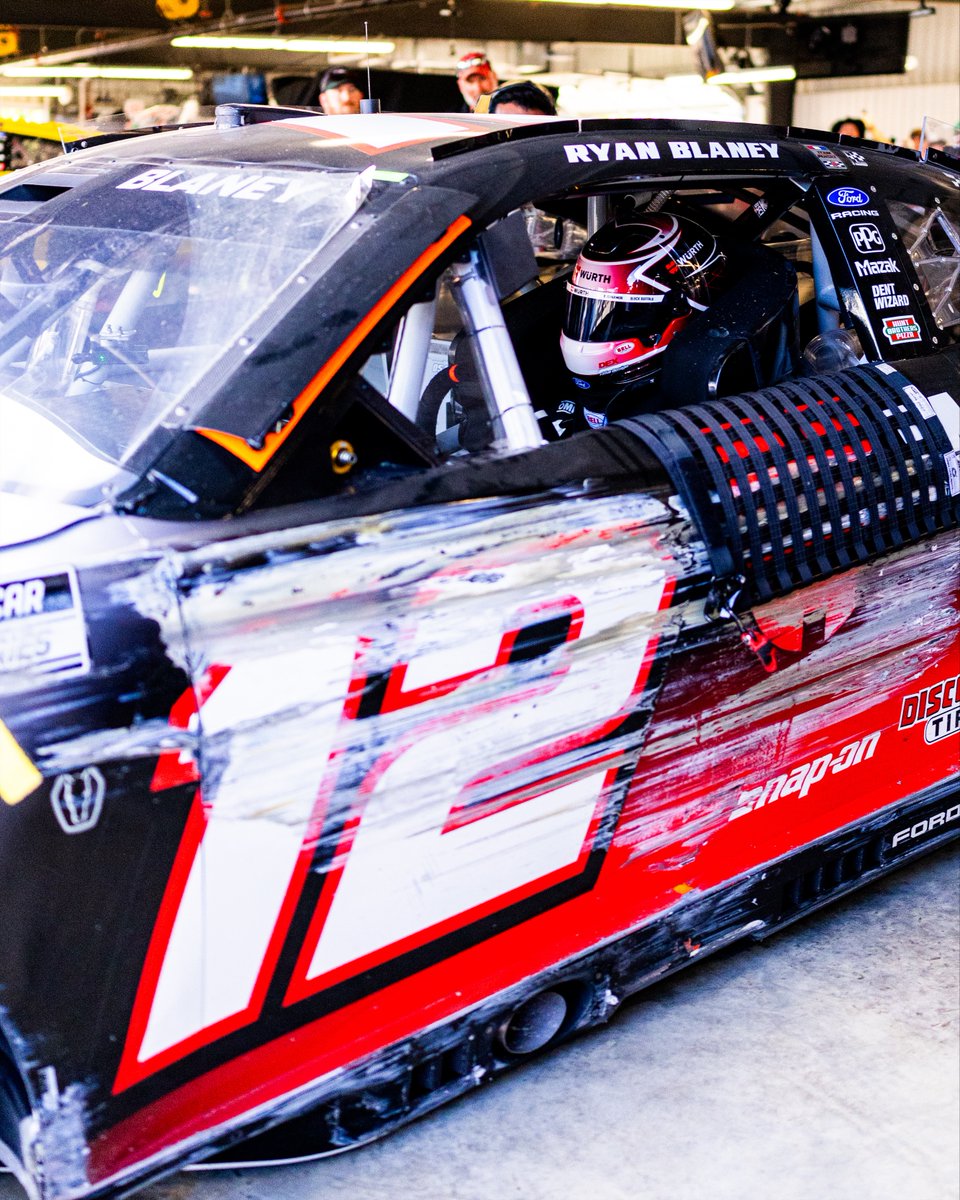 NASCAR's tweet photo. An early Sunday exit for @Blaney. https://t.co/6RG9ccIzxn