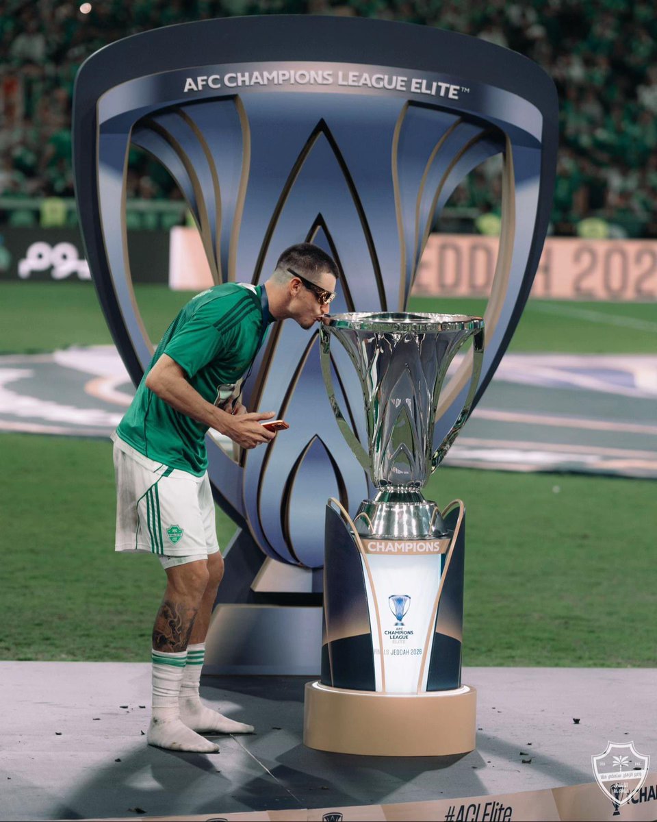 فـ9 sooma ..🤍 #بطل_النخبتين💚 💚 tweet media