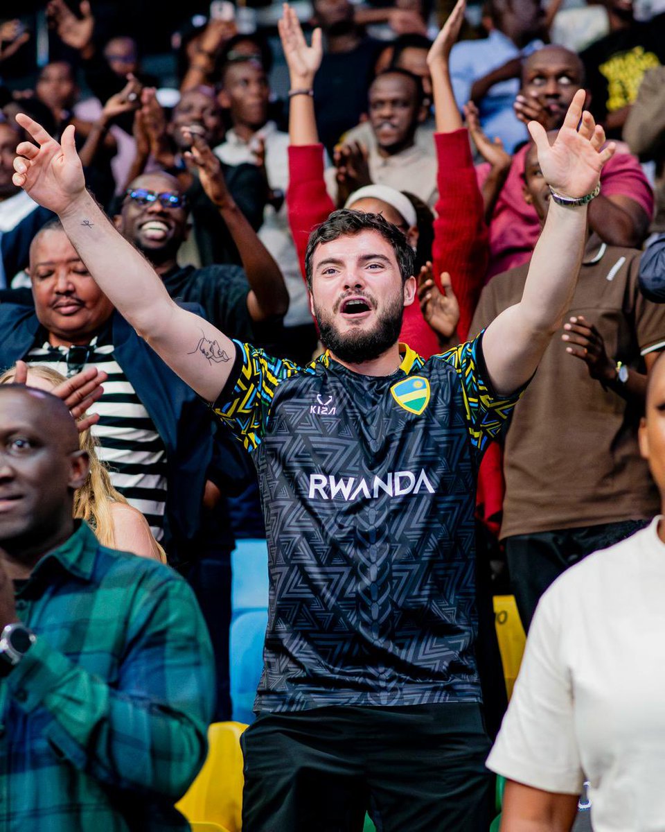 rigogaruth's tweet photo. What a night 🔥 

Congratulations to @AprVolleyball you did an amazing job 

Nigeria Customs 🇳🇬2-3 APR VC 🇷🇼

Set 1: 21-25
Set 2: 25-21
Set 3: 25-21
Set 4: 24-26
Seoul: 9-15

Iri joro ryari riryoshye cyane https://t.co/bllnSWt96a