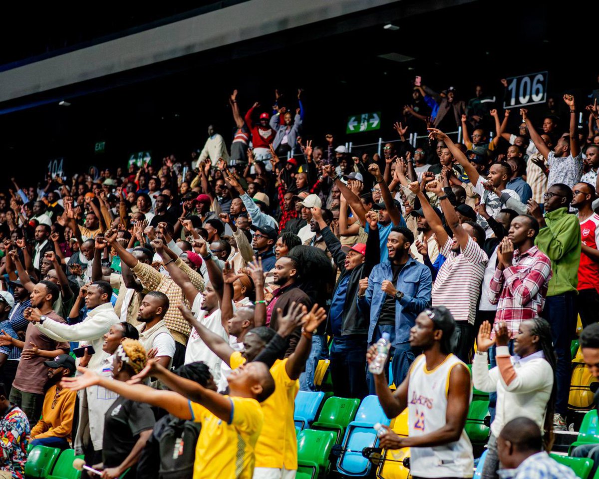 rigogaruth's tweet photo. What a night 🔥 

Congratulations to @AprVolleyball you did an amazing job 

Nigeria Customs 🇳🇬2-3 APR VC 🇷🇼

Set 1: 21-25
Set 2: 25-21
Set 3: 25-21
Set 4: 24-26
Seoul: 9-15

Iri joro ryari riryoshye cyane https://t.co/bllnSWt96a