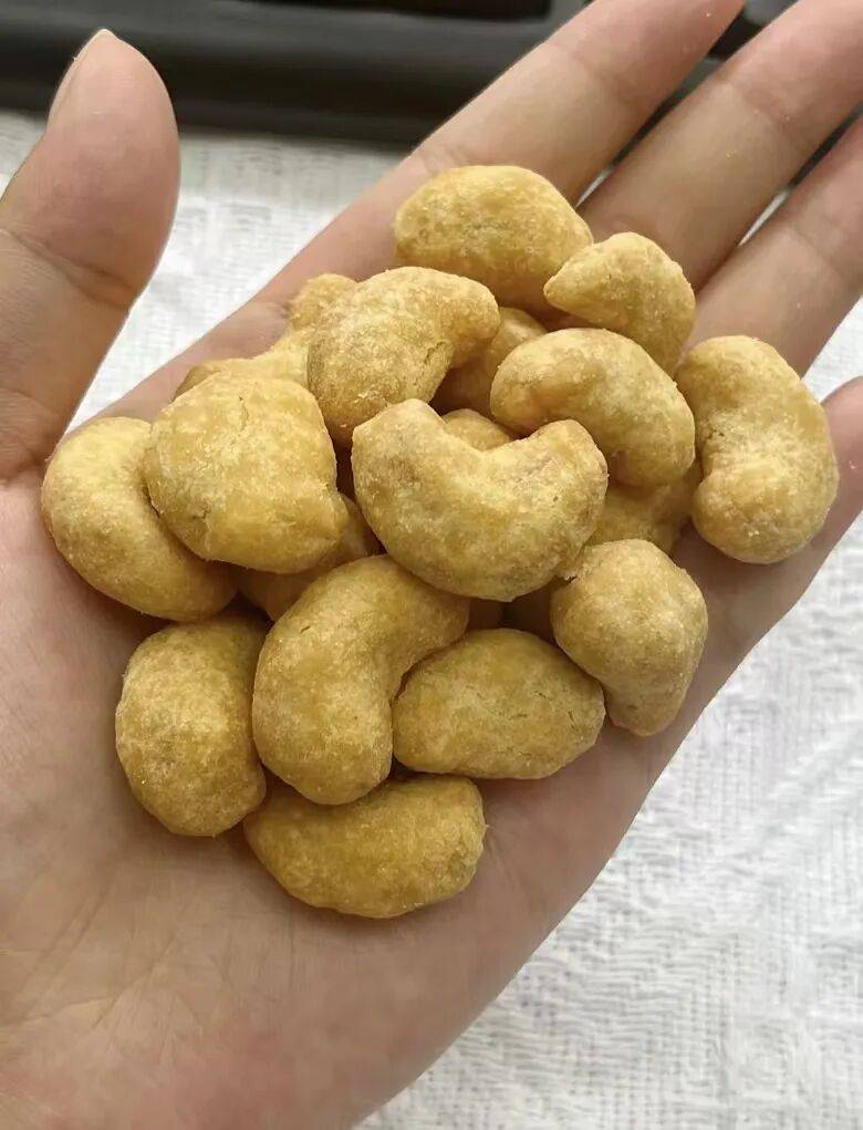 simon machray tweet media