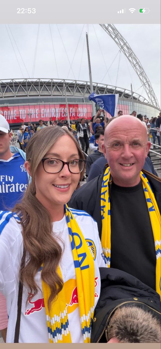 reginaldub's tweet photo. Hate f-cking Wembley 💩 https://t.co/cvDjVsNpls