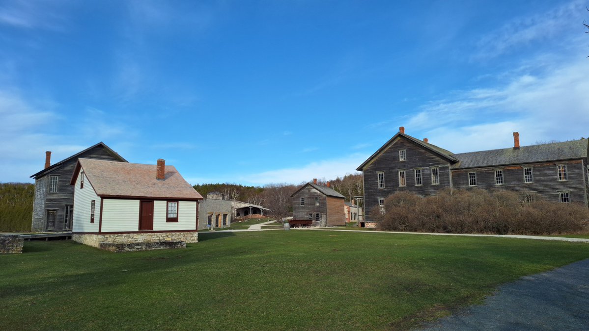 Charlie_Hiker's tweet image. Fayette is a cool place to go exploring. Its early in the season so the buildings weren't open but we did have the whole area to ourselves. 
#ghosttown #adventure #uppermichigan #roadtrip #trending