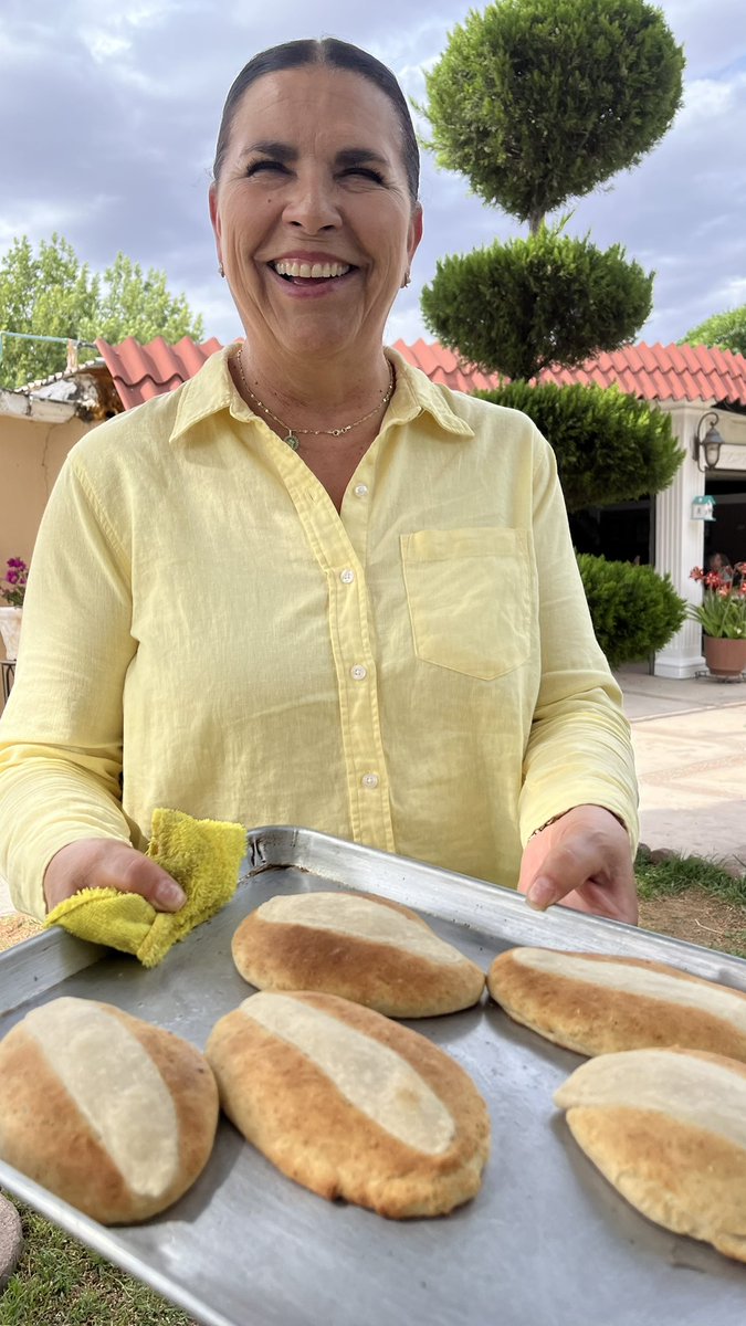 MiguelConde75's tweet photo. Las Rayadas de Parral, el pan legendario del norte de México, favorito de Pancho Villa | Receta de Tilita Concha Baca en HISTORIAS DE SABOR ==> https://t.co/AY4IWu6zt0 https://t.co/e70I4usHXd