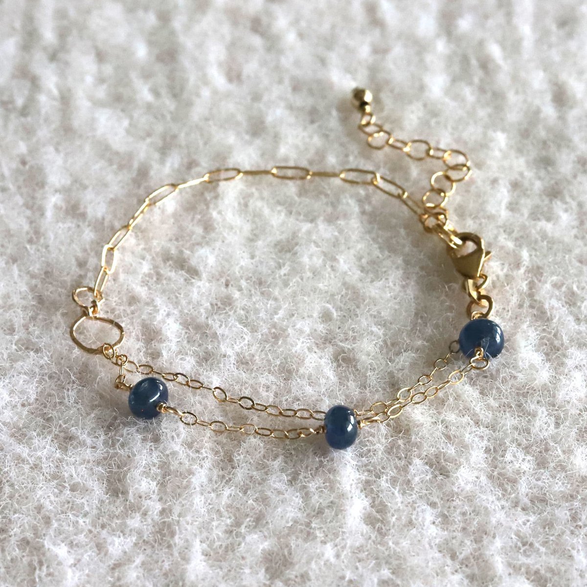 Shokoro4's tweet photo. Check out our Natural Ruby 14k Gold Filled Mixed Chain Bracelet | Artisan at https://t.co/Dw97DKFMIp
#checkitout https://t.co/oPRNmNaHkw