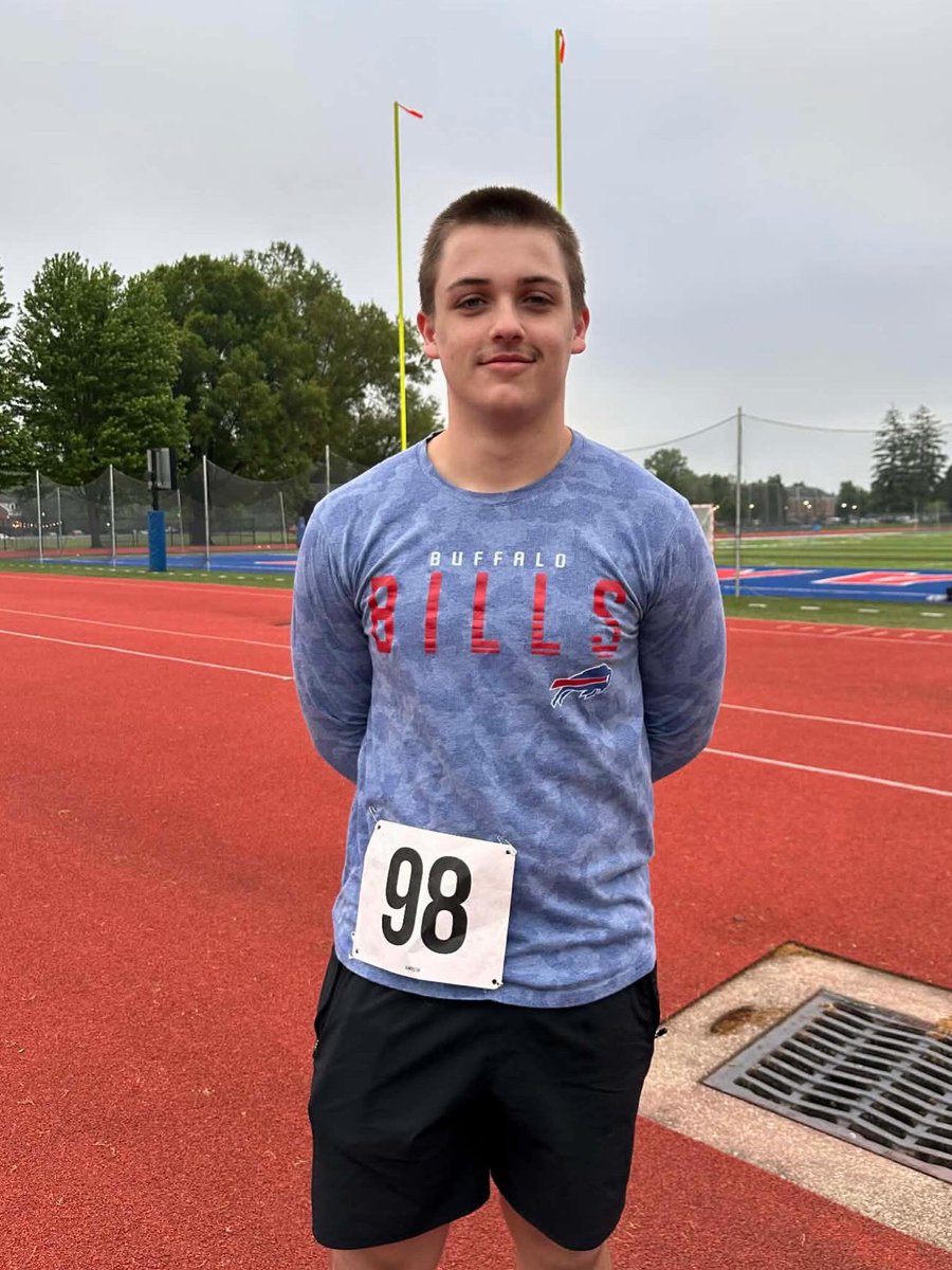 JaceC0le's tweet photo. Very blessed to have gotten the opportunity to showcase my skill at Hanover College today! I had a blast and met lots of great coaches and players! https://t.co/SuWTHYR9GX