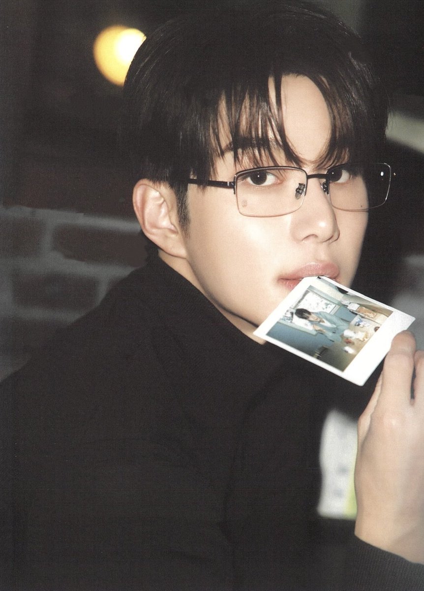 jungwoo (@kjwhive) on Twitter photo 