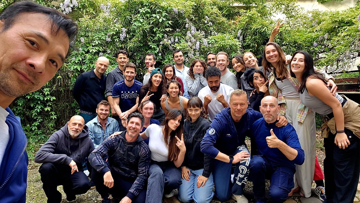emmanuelbonami's tweet image. Clap de fin d’une belle aventure humaine. 5 jours intensifs avec Olivier Schneider. Merci à toute l’équipe. C’était vraiment top 🙏 #workshop  #teamspirit #acting #stagefight #grateful #practice