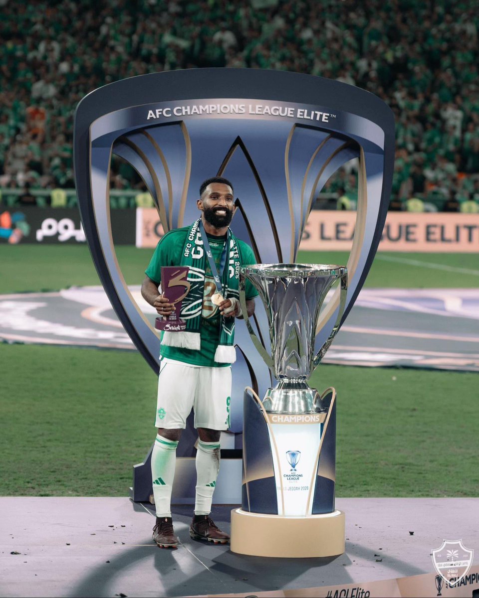 فـ9 sooma ..🤍 #بطل_النخبتين💚 💚 tweet media