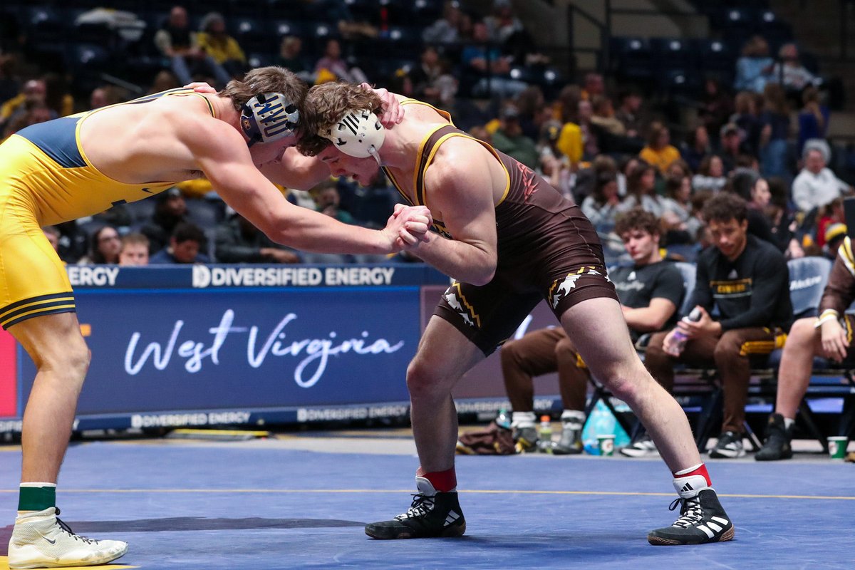 Wyoming Cowboy Wrestling tweet media