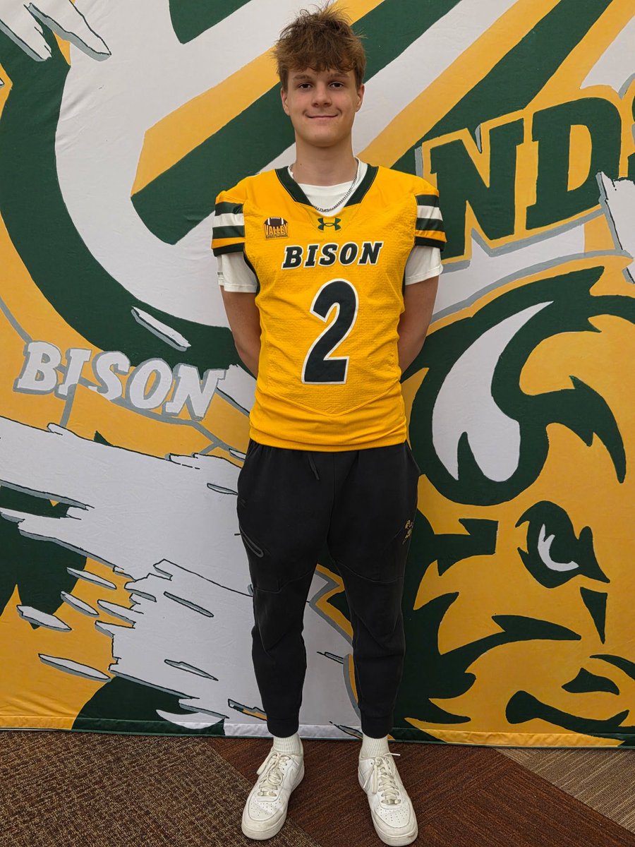 benmorey17's tweet photo. Great visit this weekend to North Dakota State University! A special thanks to @FBCoachLarson and the entire @NDSUfootball staff for hosting me!! 

@CoachNorris20 @CoachKimmes https://t.co/1Ofn3uHd53