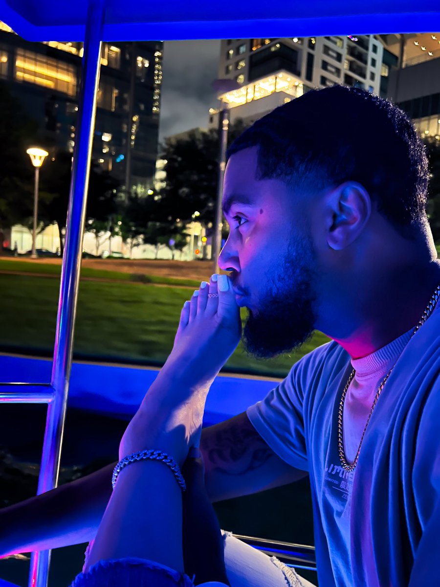 rkbxvibes's tweet image. Vibes 🩵

#rkbxvibes #prettytoes #datenight