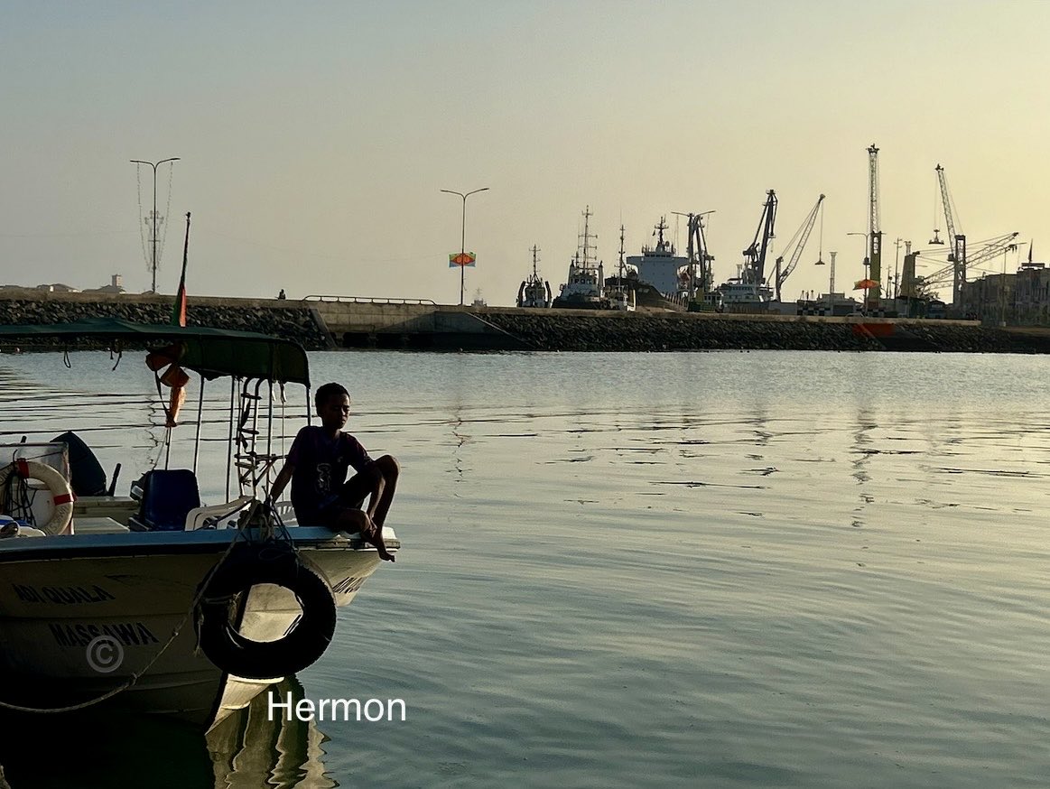 HermonE_J's tweet image. This is not AI-generated photo, This is the real pride of #Eritrea our beautiful port of Massawa standing strong and majestic.