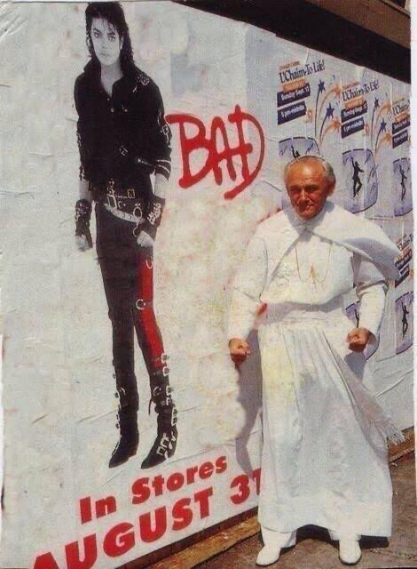 tabloid junkie 🌊 tweet media