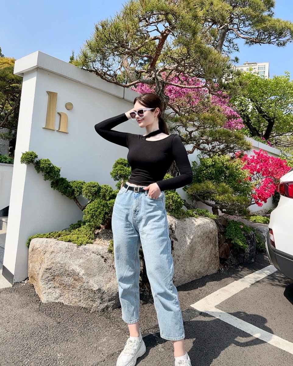 miainpink's tweet image. Best way to clear my head and soak up some sun. ☀️ What’s your favorite way to unwind?
#unwind #selfcareroutine #lifestyle #foryou