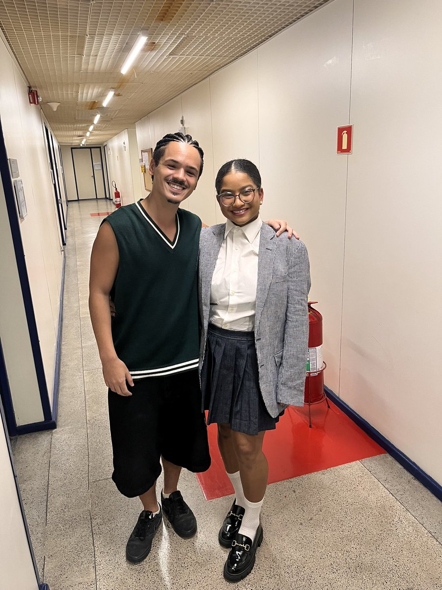 mel maio tweet media