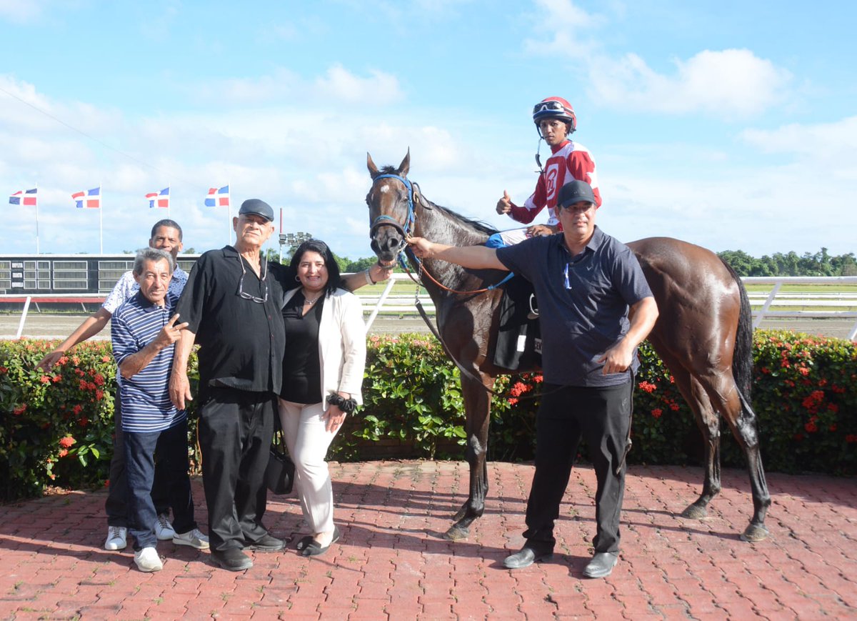 HipódromoVCentenario tweet media