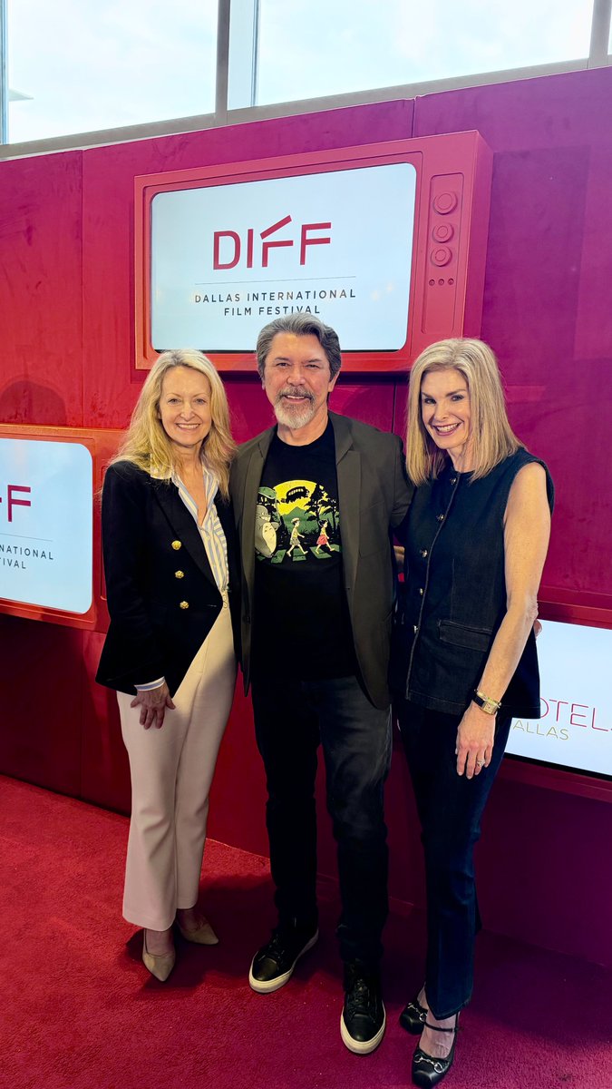 tanyafosterblog's tweet photo. Loved honoring @LouDPhillips at the 20th anniversary @WeareDallasFilm Luncheon. Got to see his new film KEEP QUIET at its North American premiere. Powerful!
@LMcBee4Dallas 
#Dallas #film https://t.co/dsXLYo9JYY