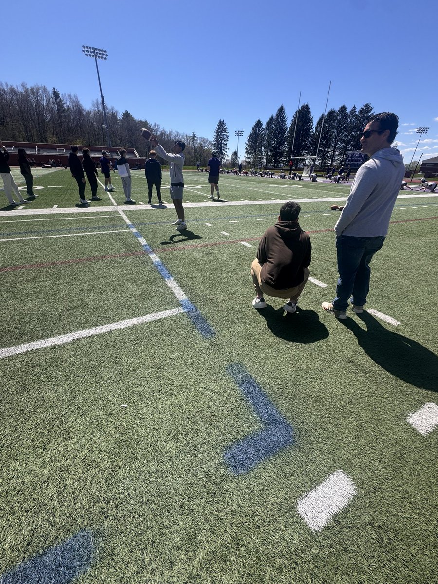 tlhall_4's tweet photo. Had a great time at @AmherstCollFB watching their spring practice! Excited to be back on campus for camp on June 7th!
@CoachBobMooreNG @coachsmith_ng https://t.co/gR1PUJl9kM