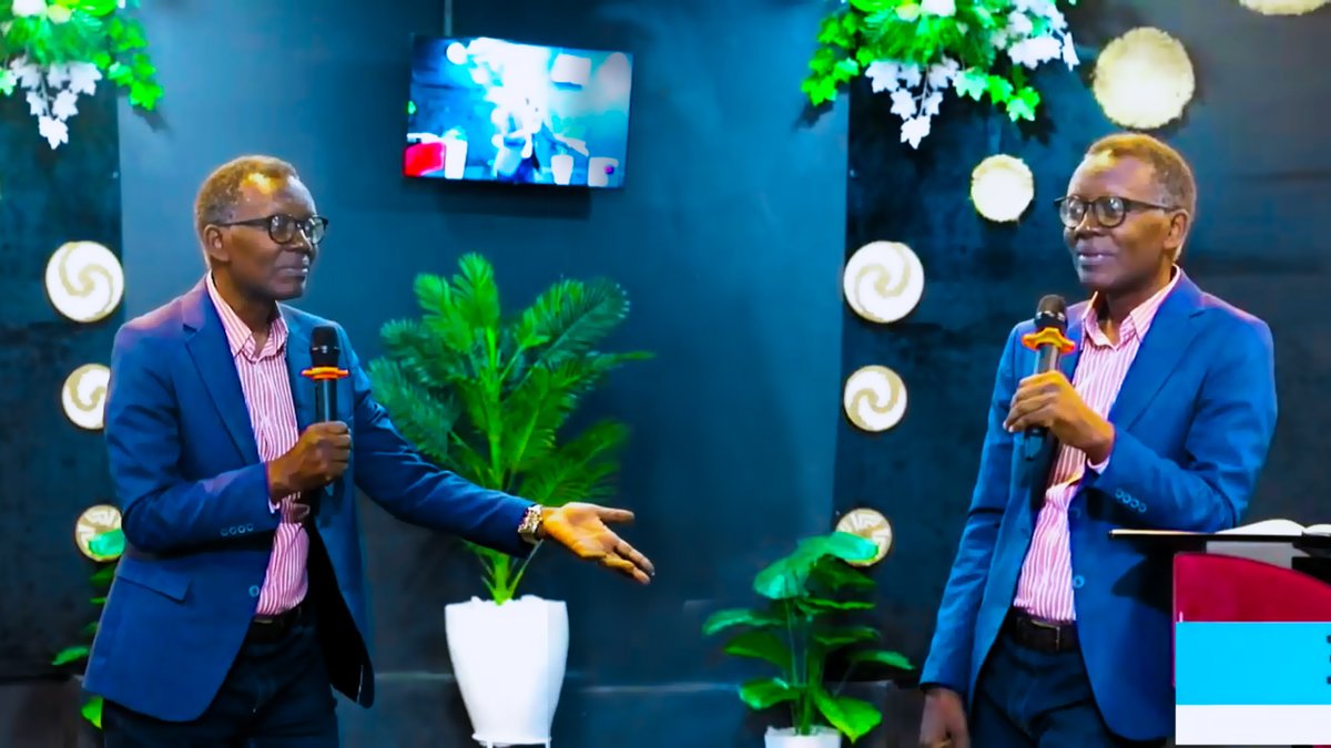 Gospelofgod4's tweet image. Kuki mubumbura umunywa abantu ntibahumurirwe na Yesu: Kuba inzu y'umwuka⌚ Dr.Pst Antoine RUTAYISIRE🍏#antoine #rutayisire #doctor #pastor youtu.be/Vd4H6stmwRA