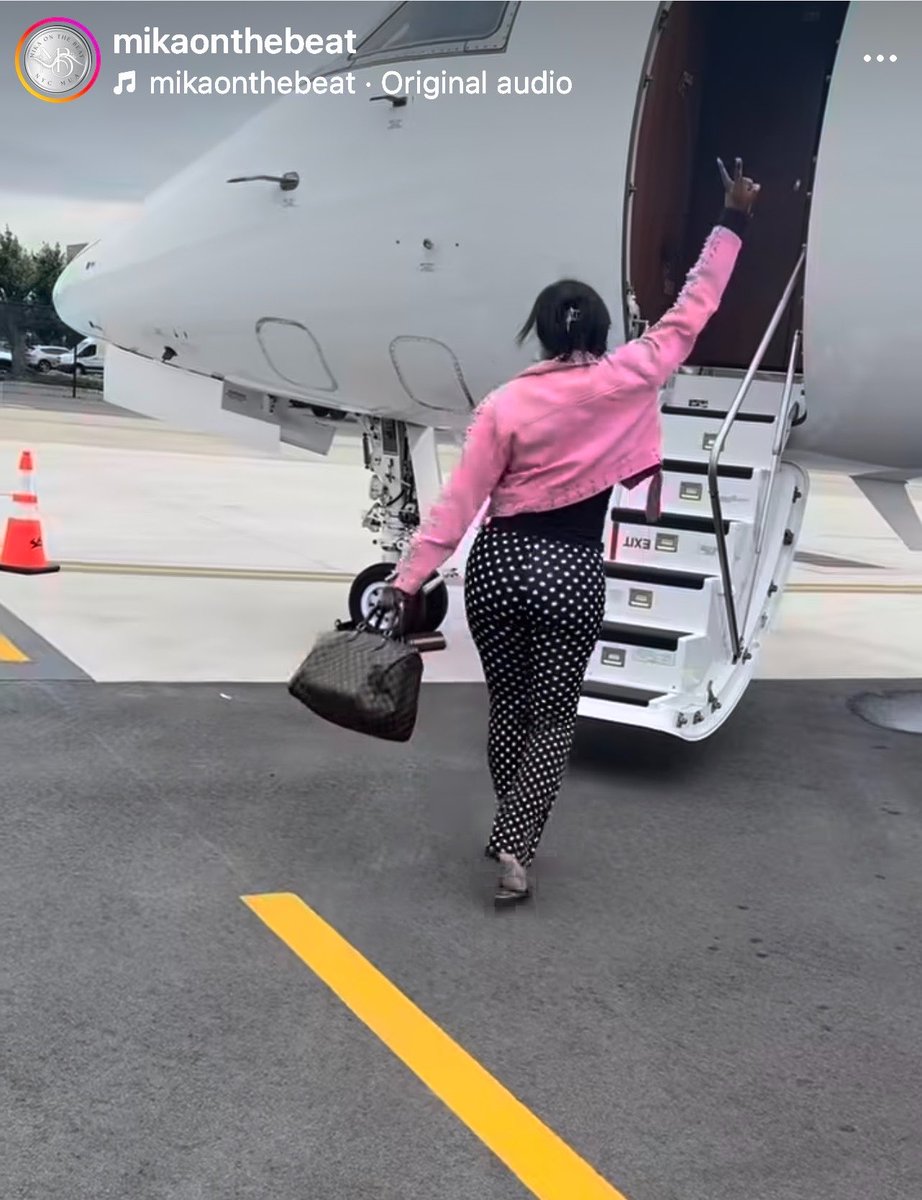 can’t even blame her cuz i would cancel too if nicki sent a private jet 😭