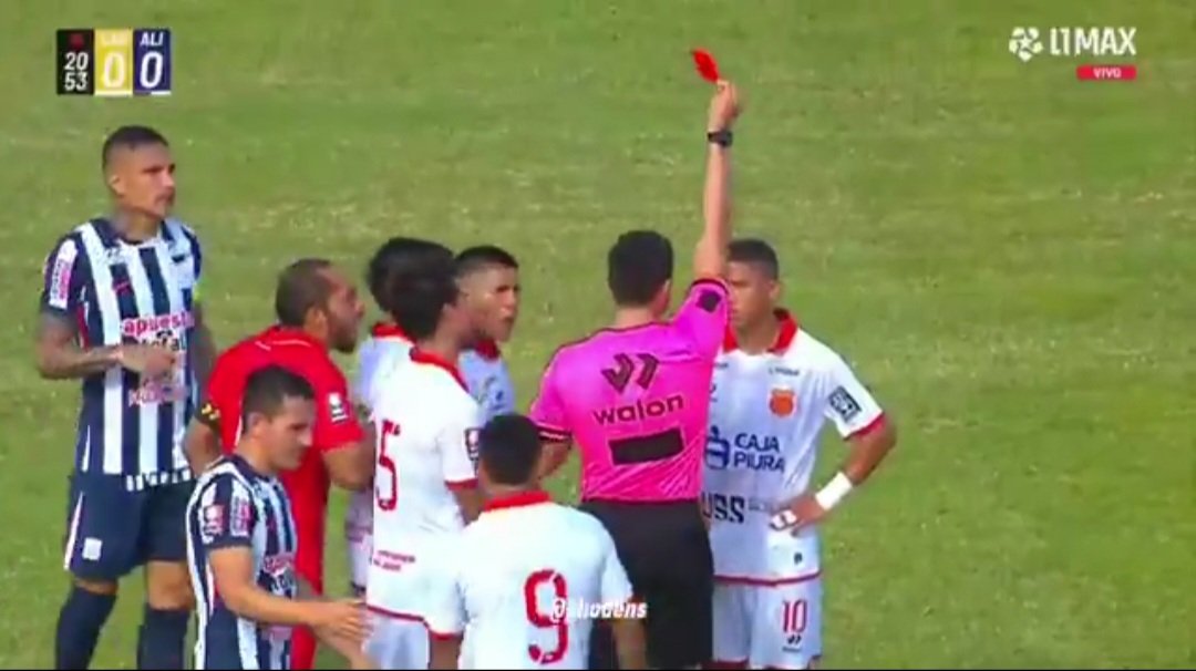 RenatoCastro80's tweet photo. La misma modalidad..
Siempre en el primer tiempo..
Siempre en partido de provincia.

Demasiada Coincidencia.. https://t.co/vpDn68JBBr