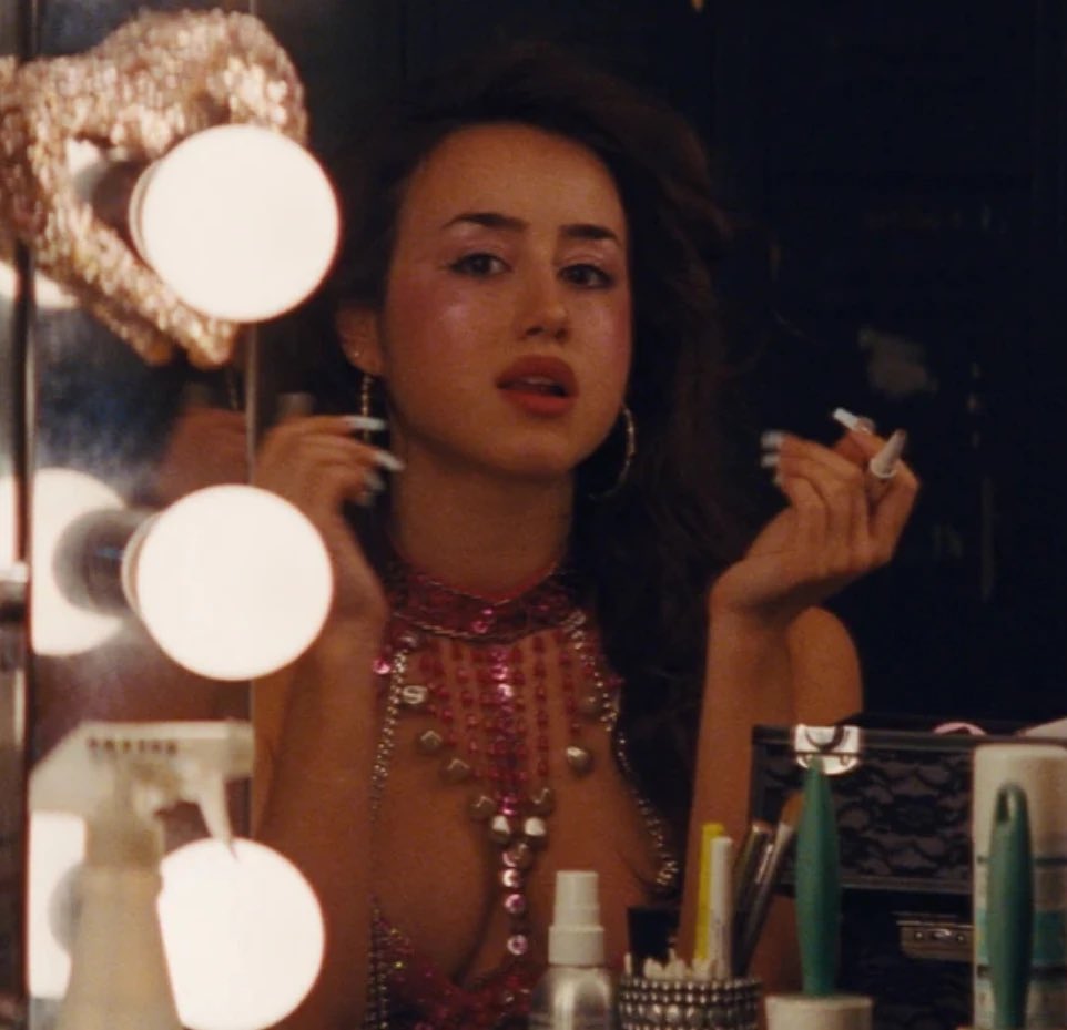 diegohhhcv's tweet photo. Las únicas divas de euphoria temporada 3, so far https://t.co/hGBuoy883X