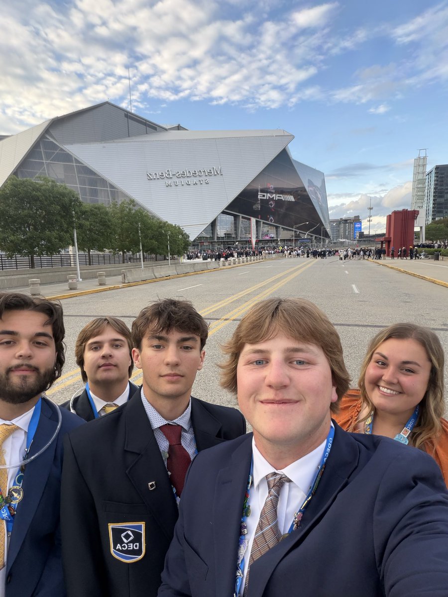 fhn_deca's tweet photo. ICDC Day 2
Opening Session at Mercedes Benz Stadium 
#DECAICDC https://t.co/siOeXJmHfG