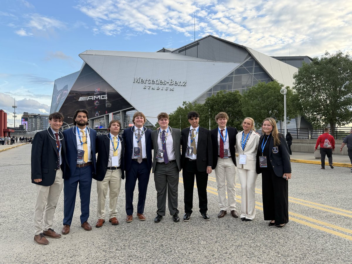 fhn_deca's tweet photo. ICDC Day 2
Opening Session at Mercedes Benz Stadium 
#DECAICDC https://t.co/siOeXJmHfG