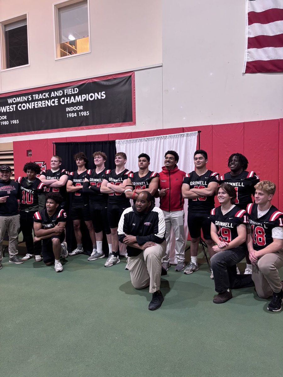 reesekoroma27's tweet photo. Had a great visit this past weekend  at @Grinnell_FB It was a great experience getting to meet with the coaches and players and getting to tour the facilities. Thank you @CoachBlalock44 &amp; @HFCBarnes 

@HHSRecruiting @Coach_LColvin @scoreeveryplay3 @PTAFrisco @TEP5252 https://t.co/nMa63w1TqB